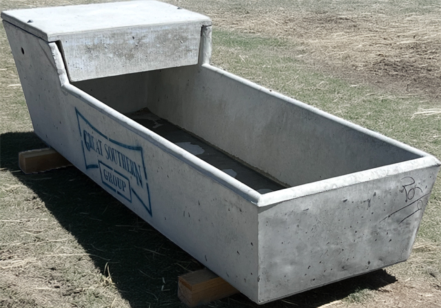 Concrete Boot Shaped Trough 250 LTR
